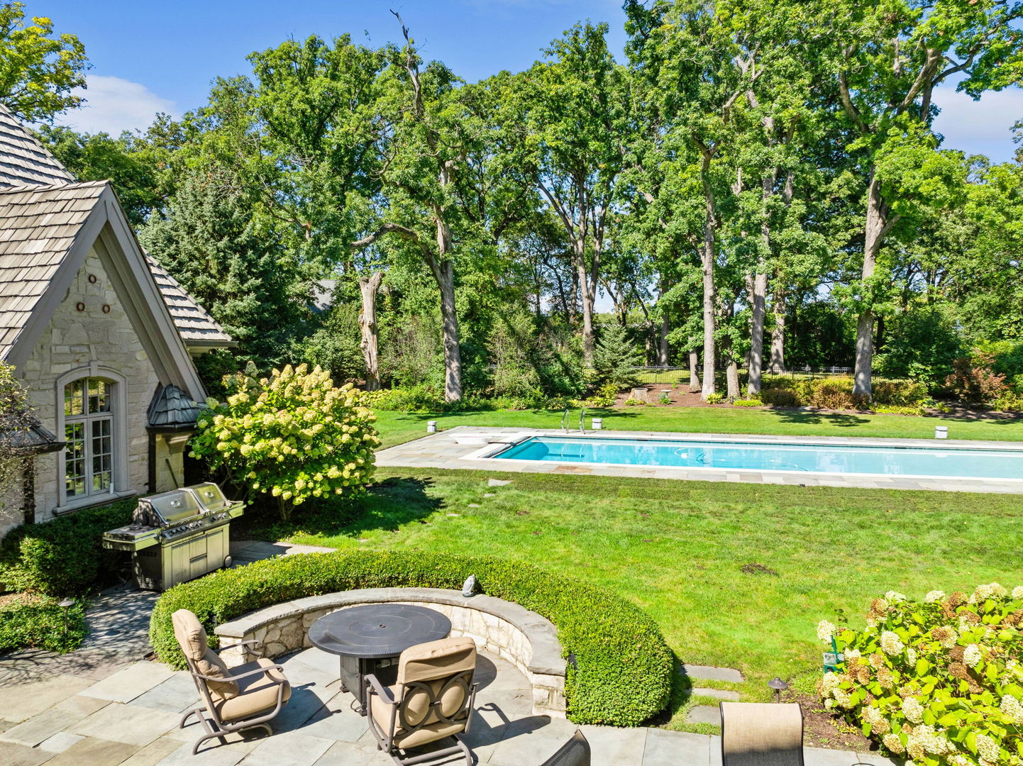 3102 White Oak Lane, Oak Brook, IL 60523