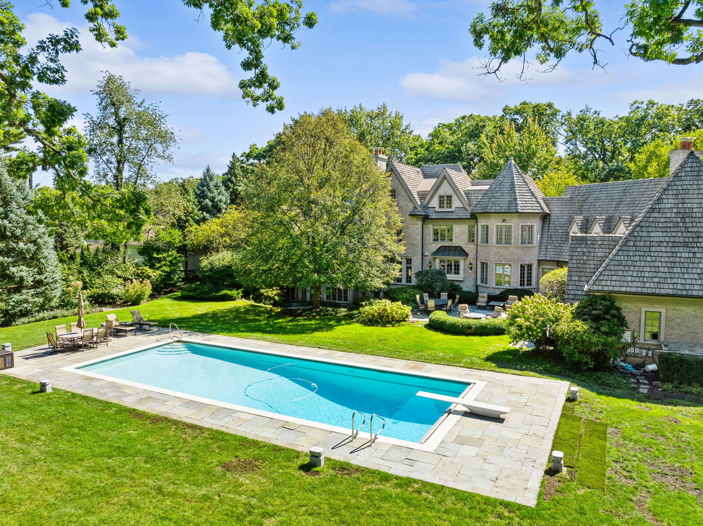 3102 White Oak Lane, Oak Brook, IL 60523