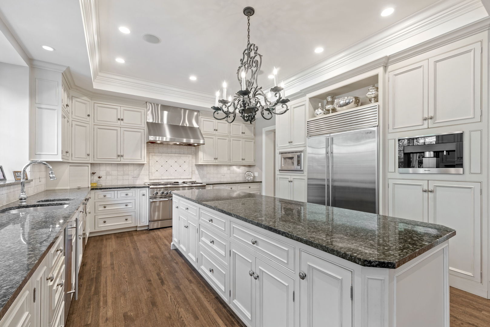 3102 White Oak Lane, Oak Brook, IL 60523