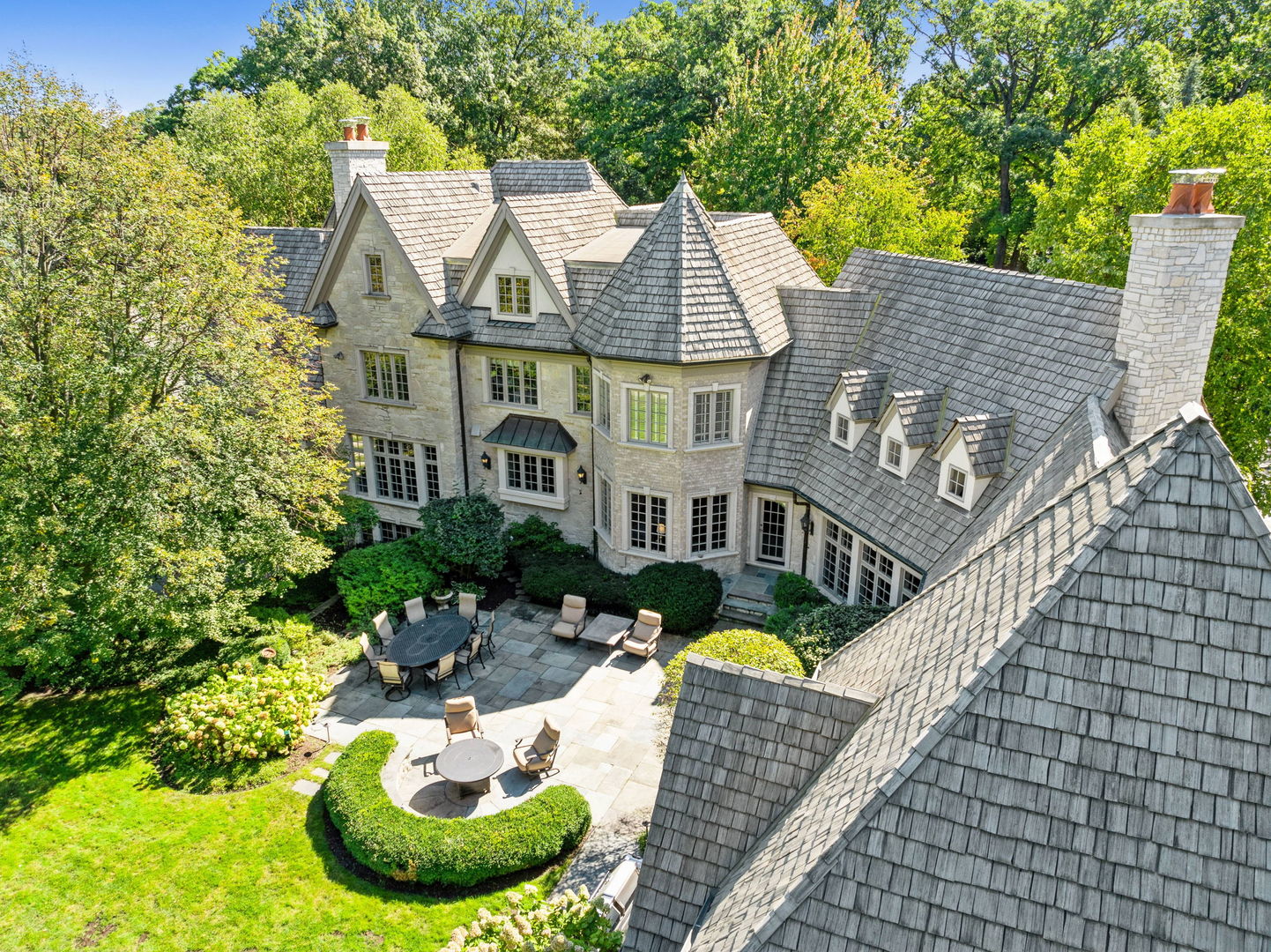 3102 White Oak Lane, Oak Brook, IL 60523