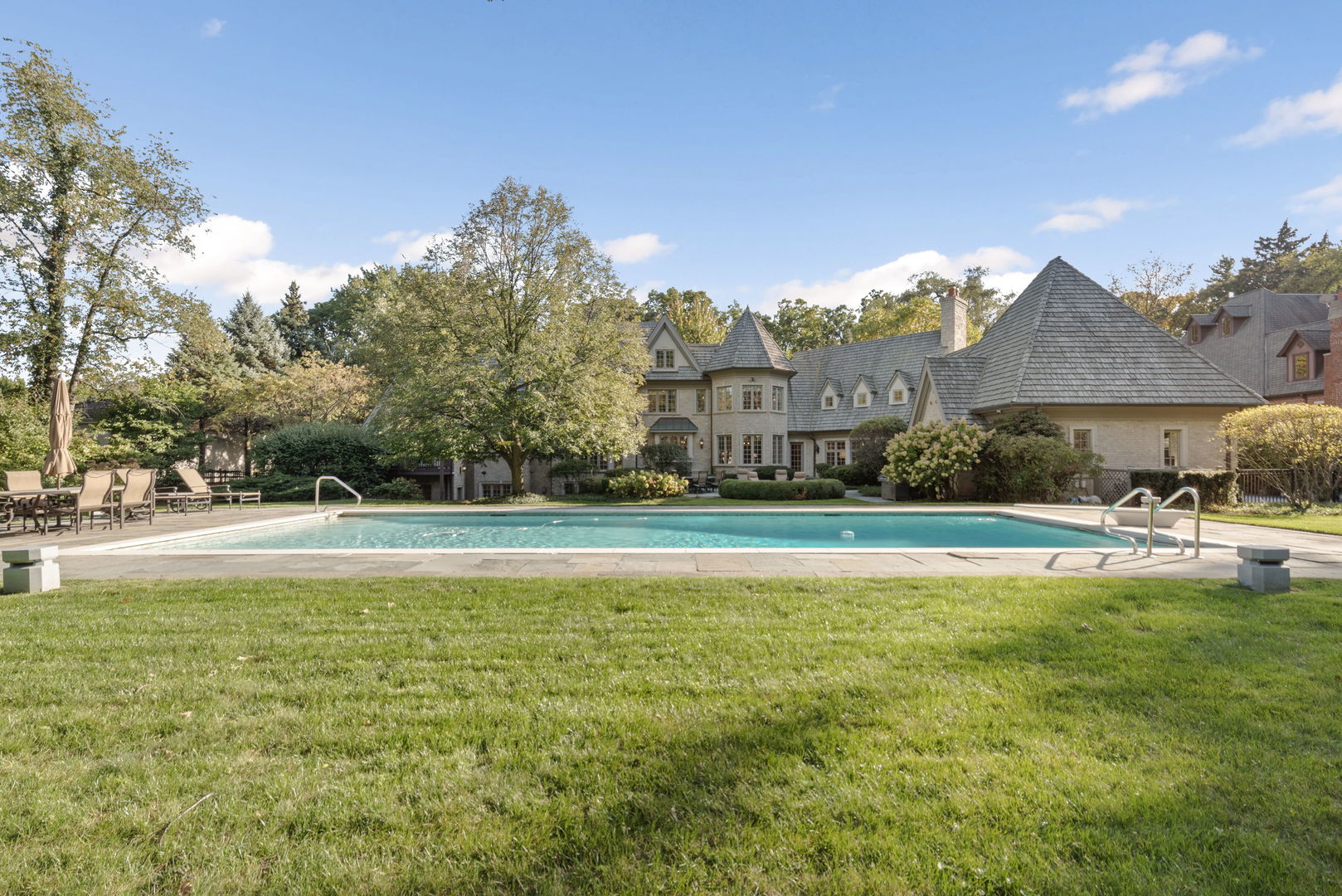 3102 White Oak Lane, Oak Brook, IL 60523