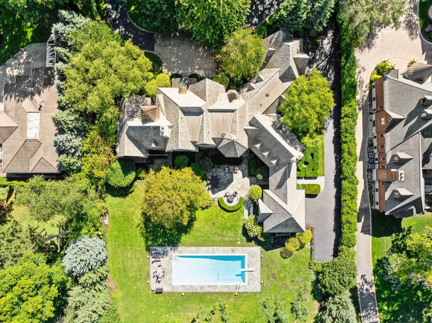 3102 White Oak Lane, Oak Brook, IL 60523