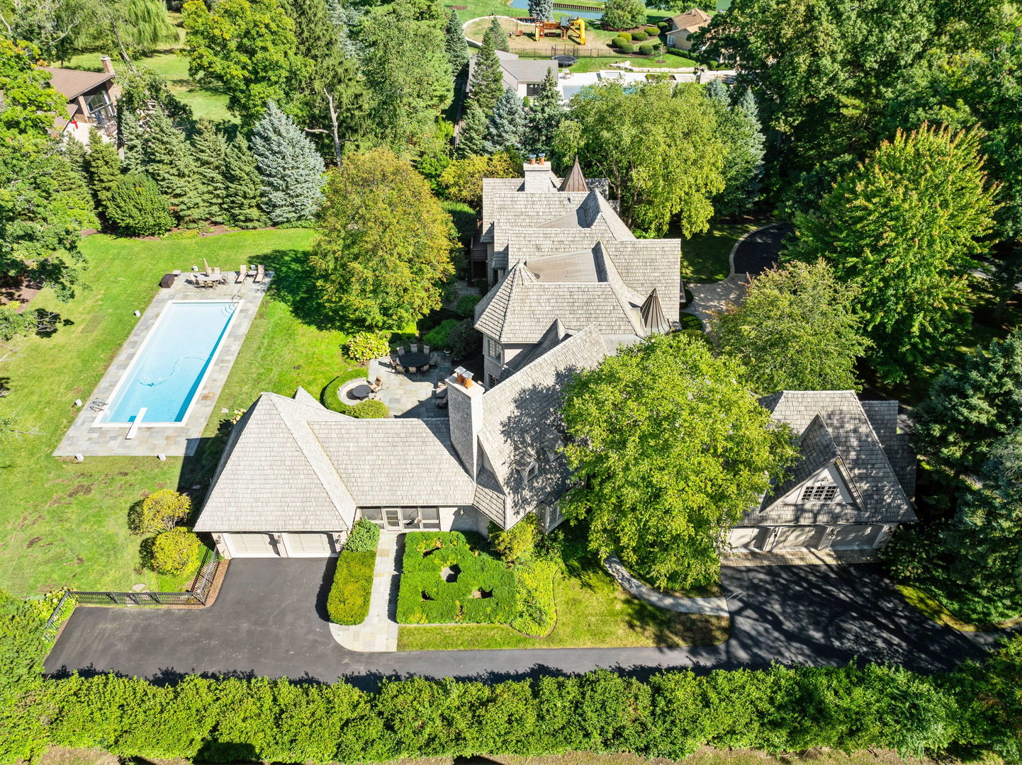 3102 White Oak Lane, Oak Brook, IL 60523