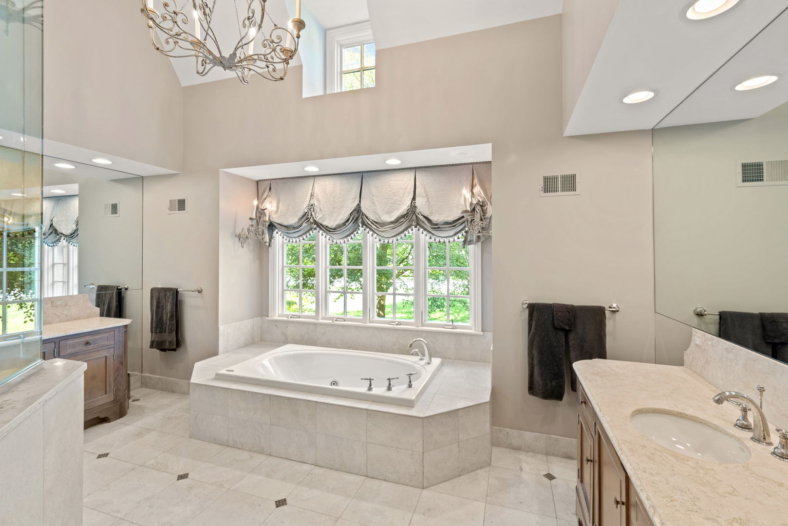 3102 White Oak Lane, Oak Brook, IL 60523