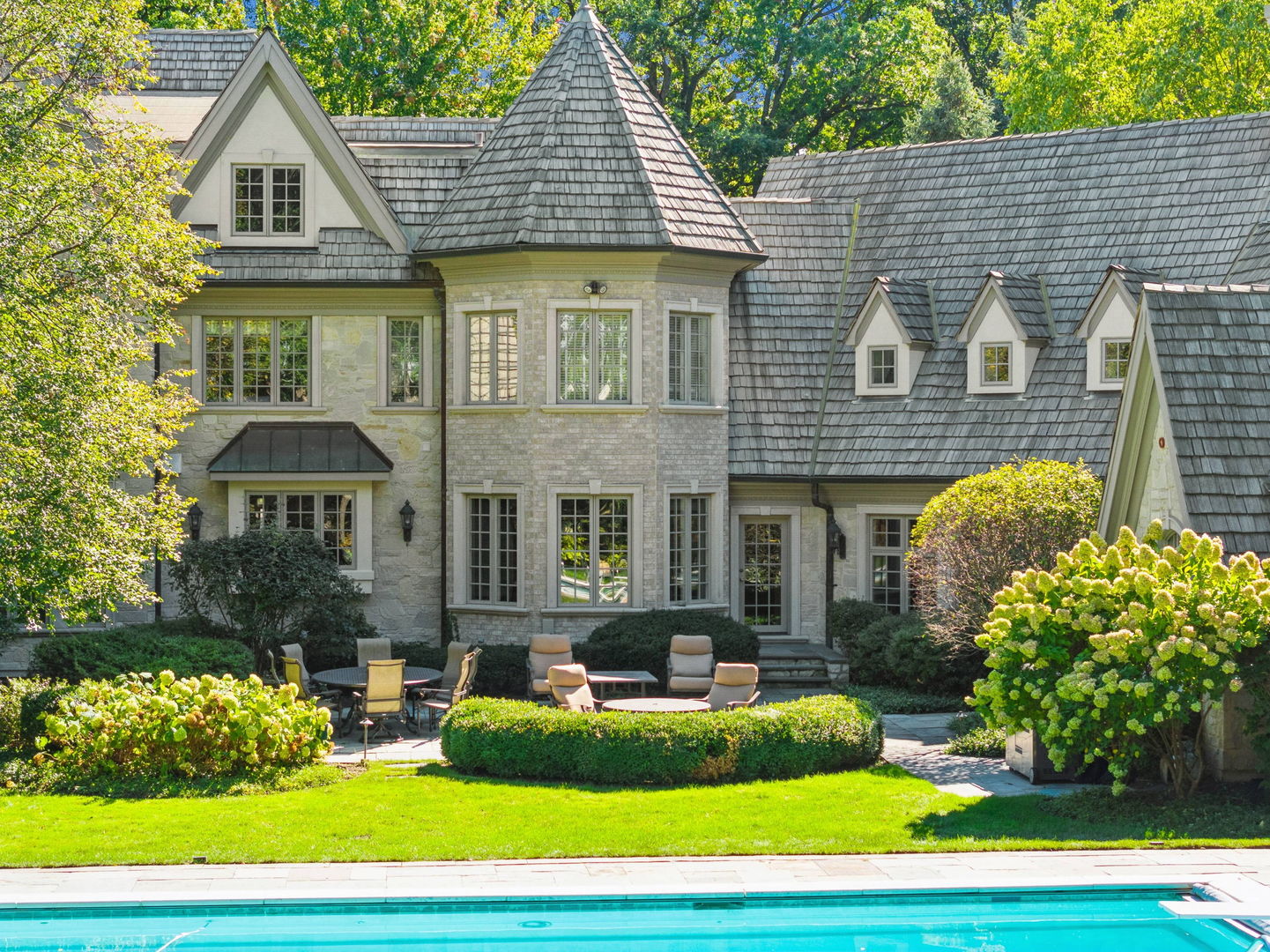 3102 White Oak Lane, Oak Brook, IL 60523