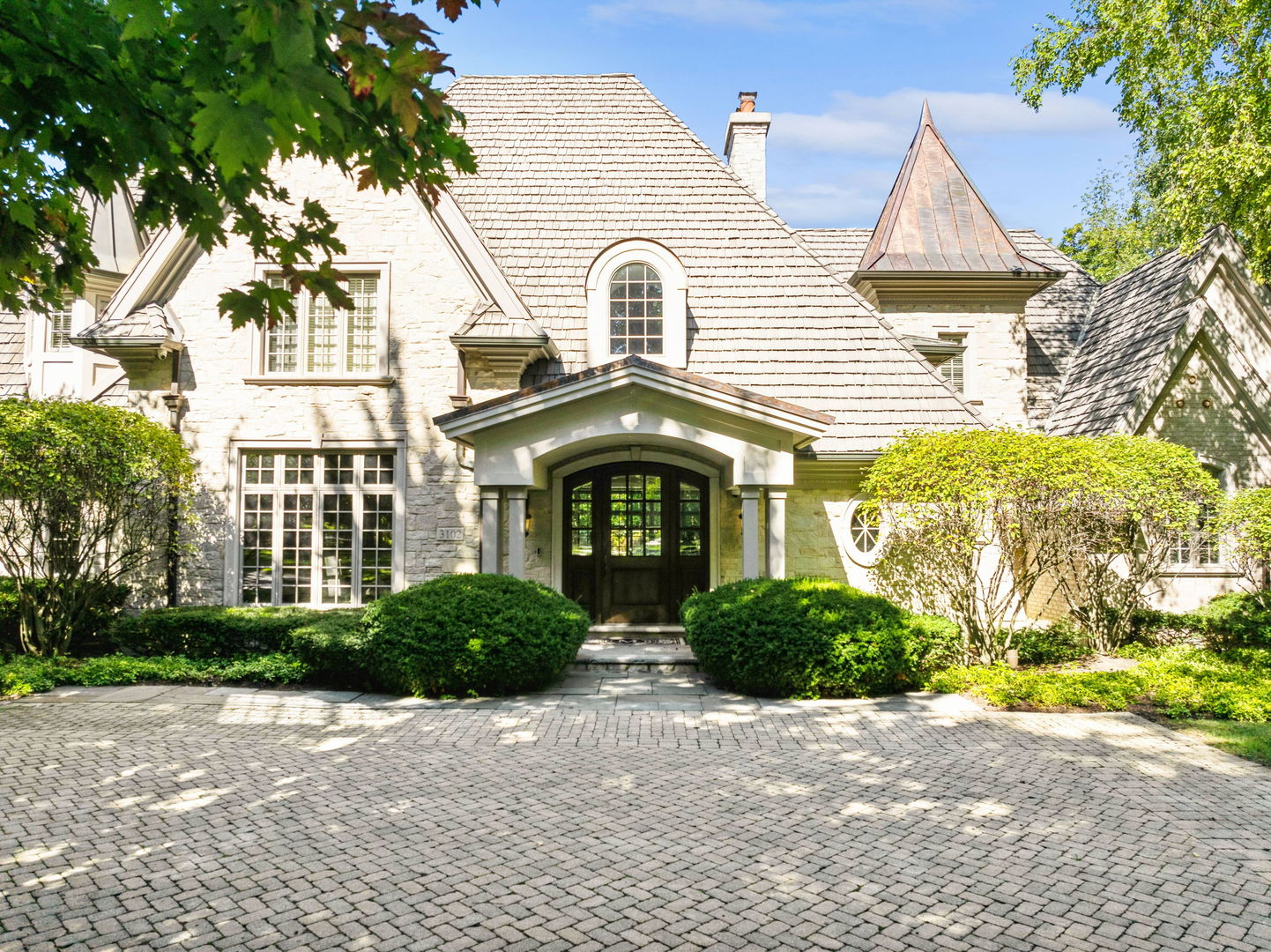 3102 White Oak Lane, Oak Brook, IL 60523