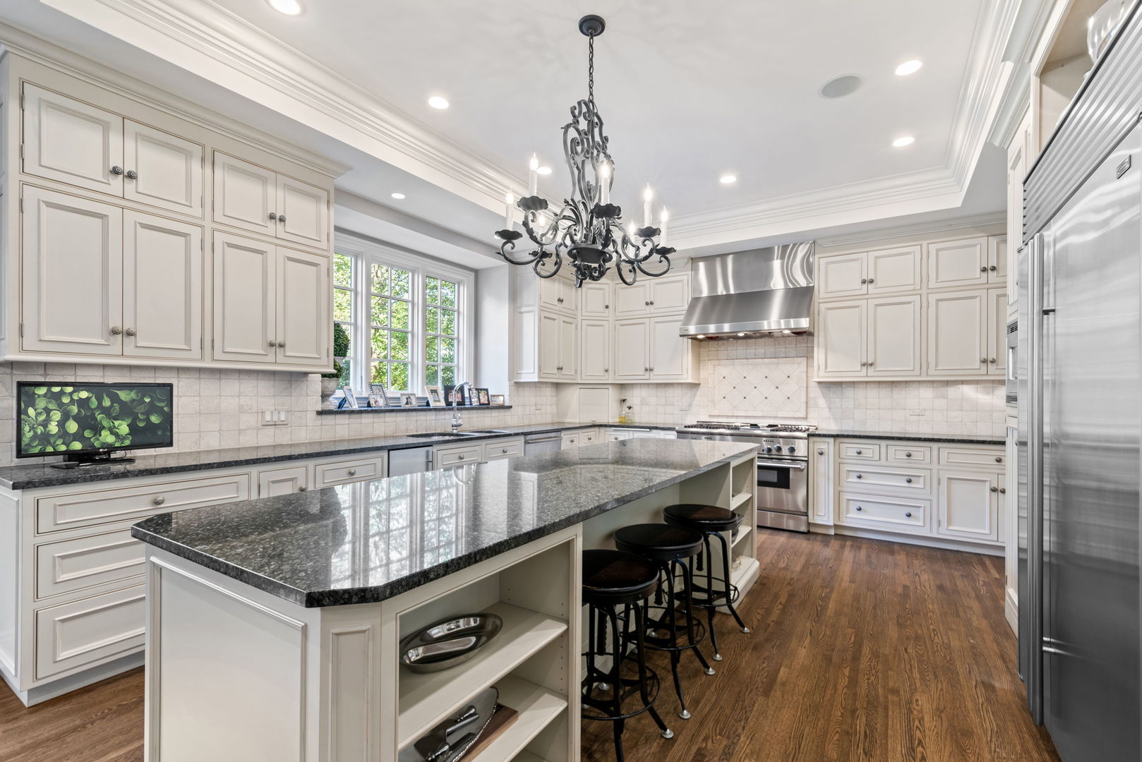 3102 White Oak Lane, Oak Brook, IL 60523