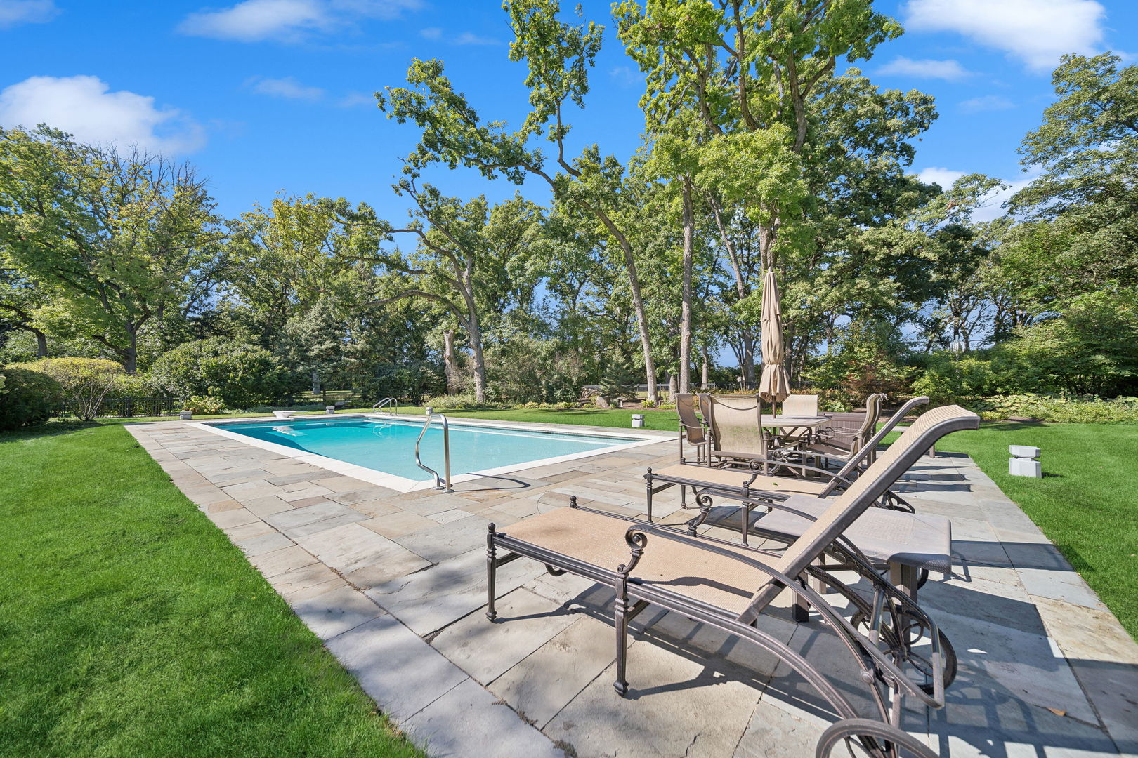 3102 White Oak Lane, Oak Brook, IL 60523