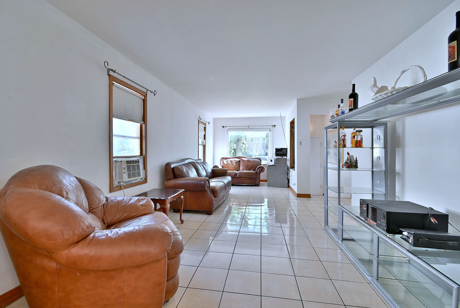 322 S WALNUT Street, Bensenville, IL 60106