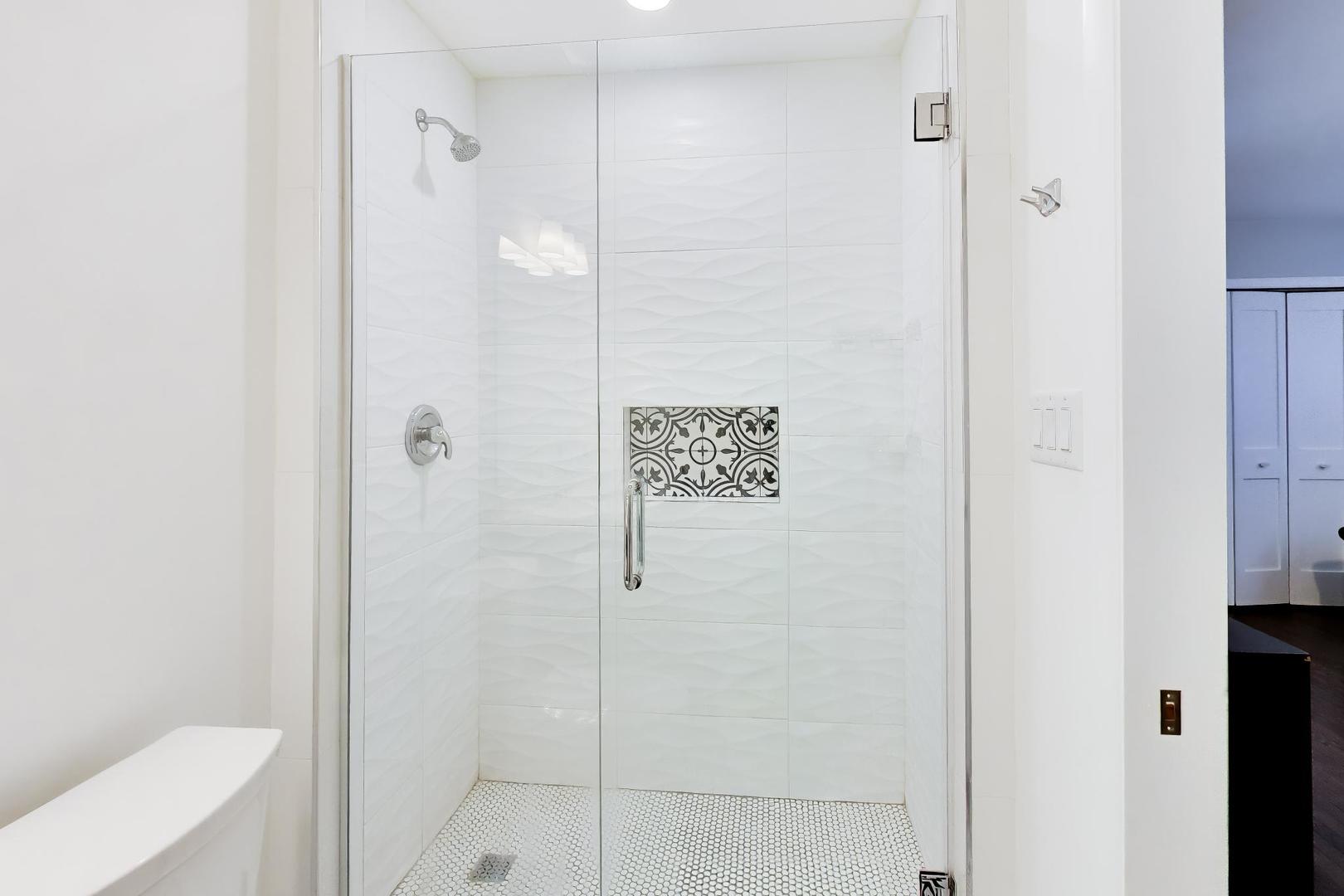 339 N Emroy Avenue, Elmhurst, IL 60126