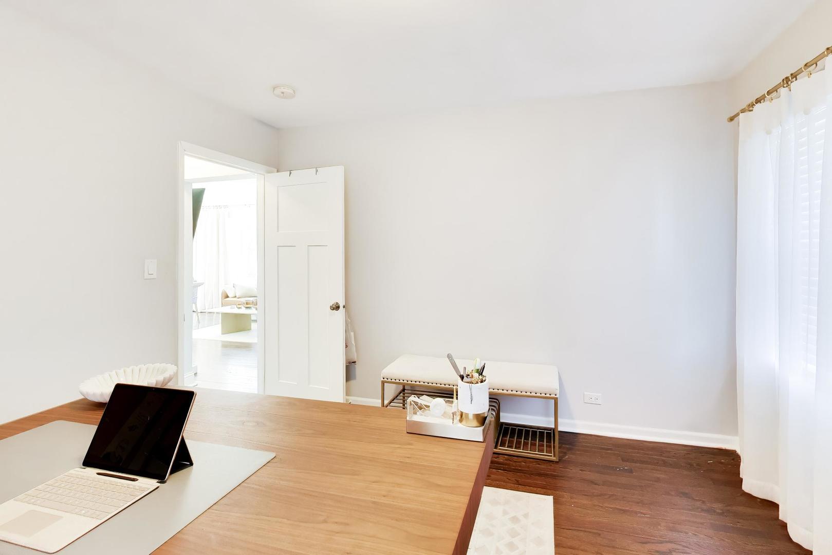 339 N Emroy Avenue, Elmhurst, IL 60126