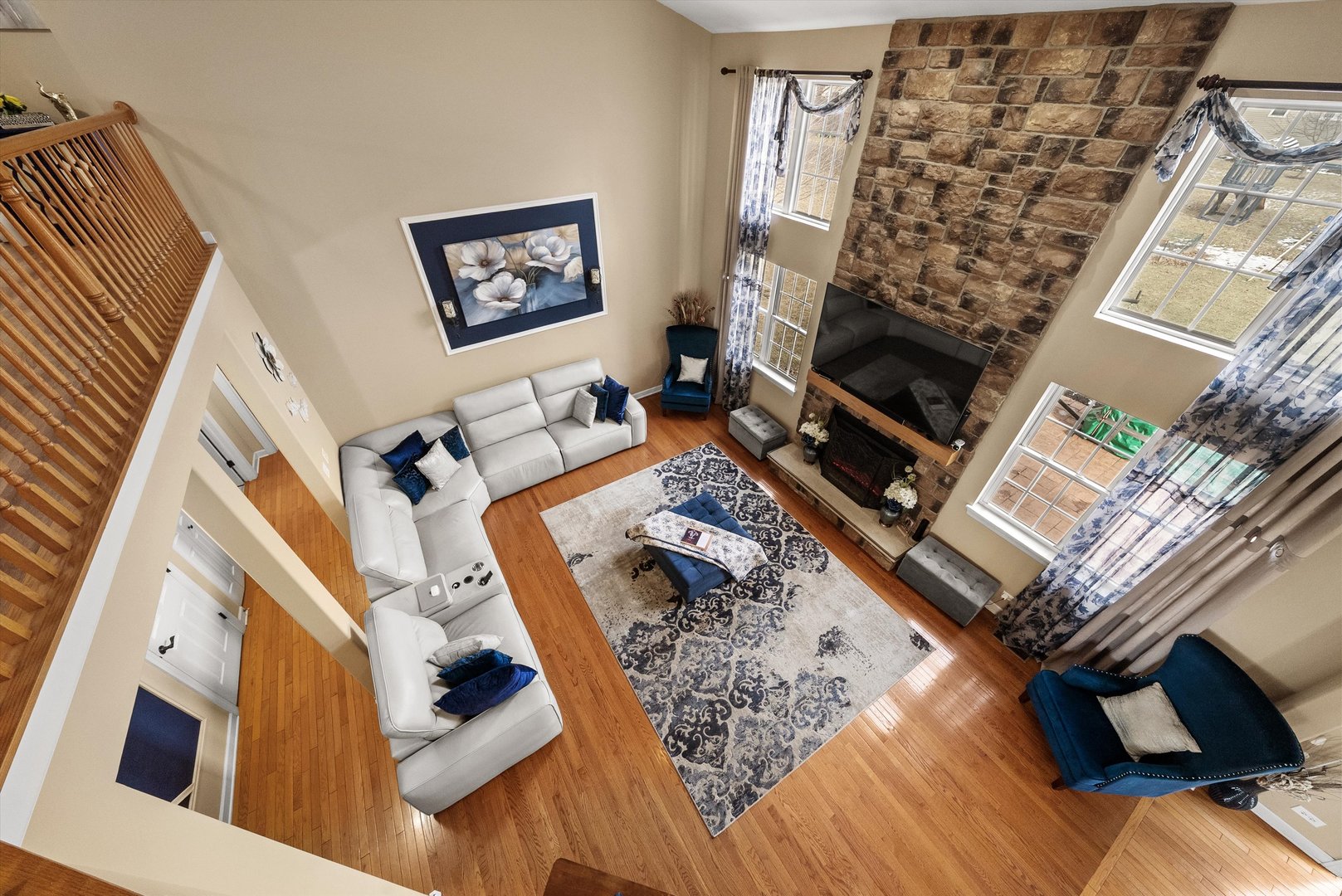 443 Glover Drive, North Aurora, IL 60542