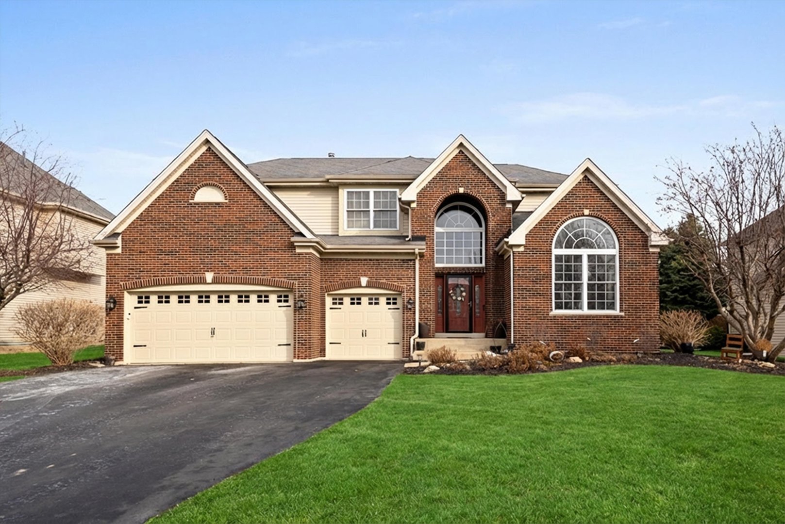 443 Glover Drive, North Aurora, IL 60542