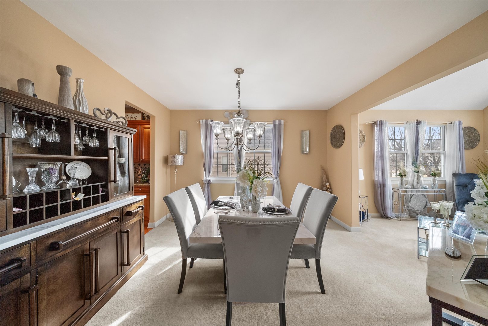 443 Glover Drive, North Aurora, IL 60542