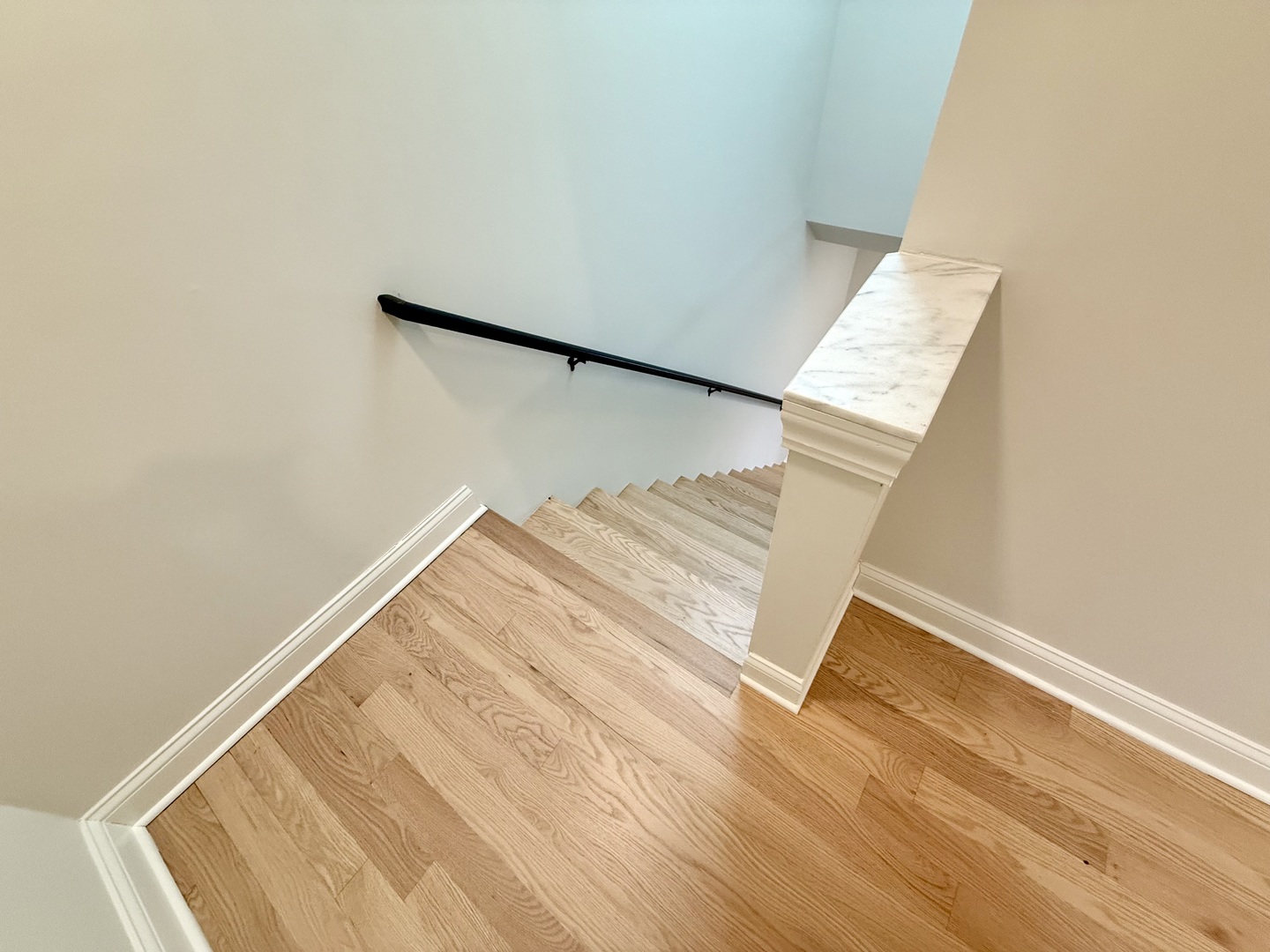 455 Kensington Court, Naperville, IL 60563