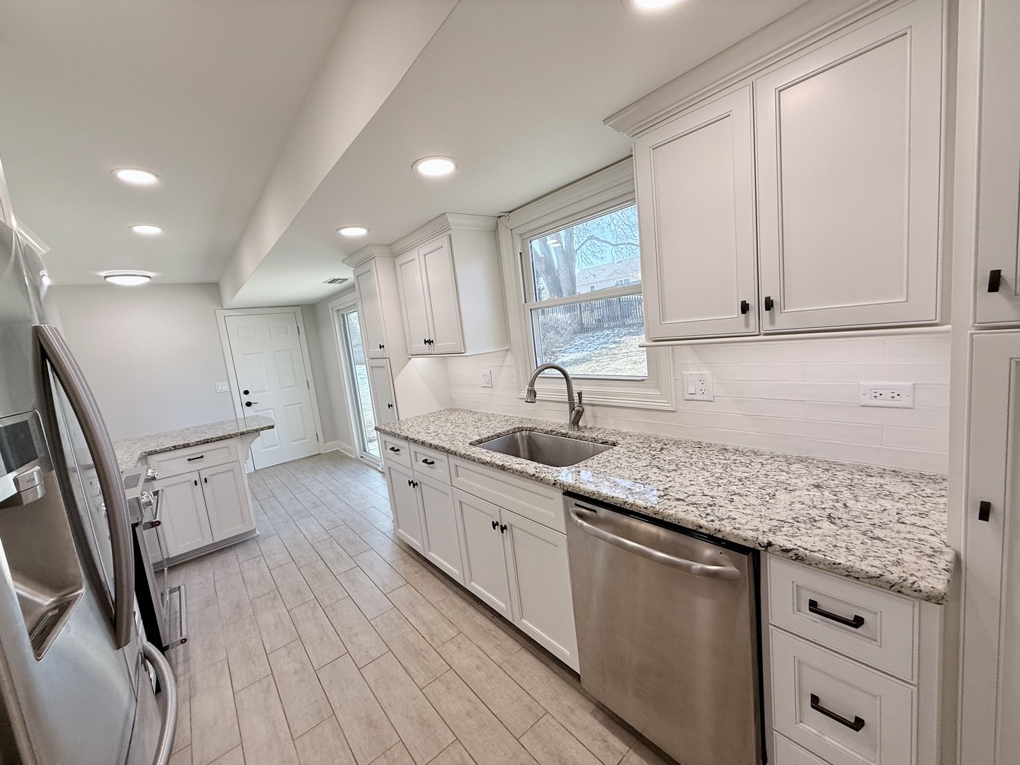 455 Kensington Court, Naperville, IL 60563