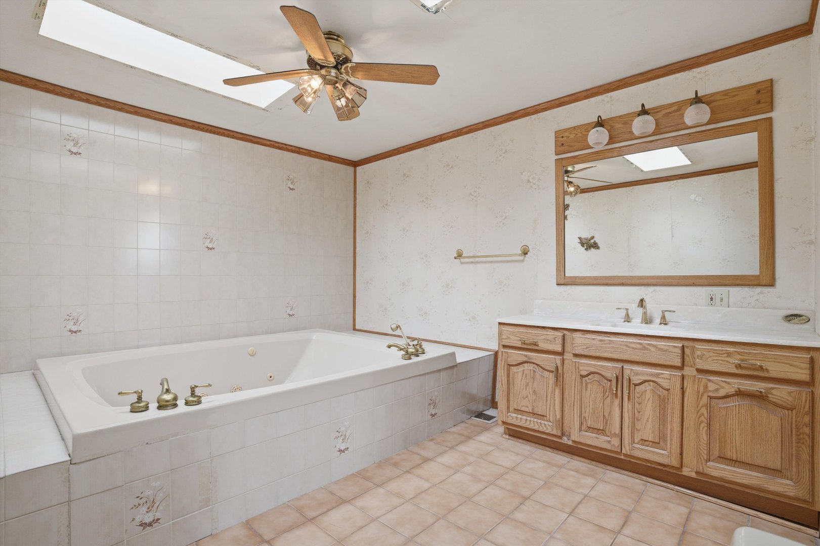 23203 N Prairie Lane, Lincolnshire, IL 60069