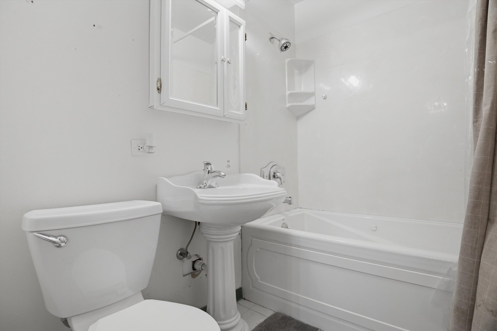 23203 N Prairie Lane, Lincolnshire, IL 60069