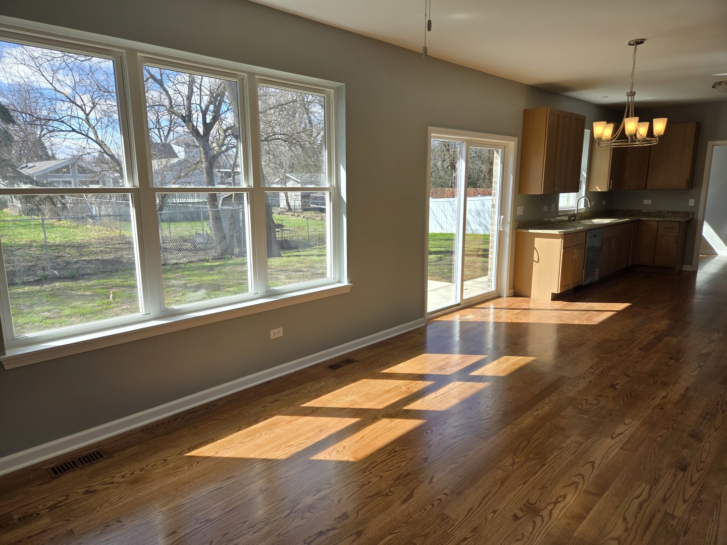 4 Joseph Court, Midlothian, IL 60445