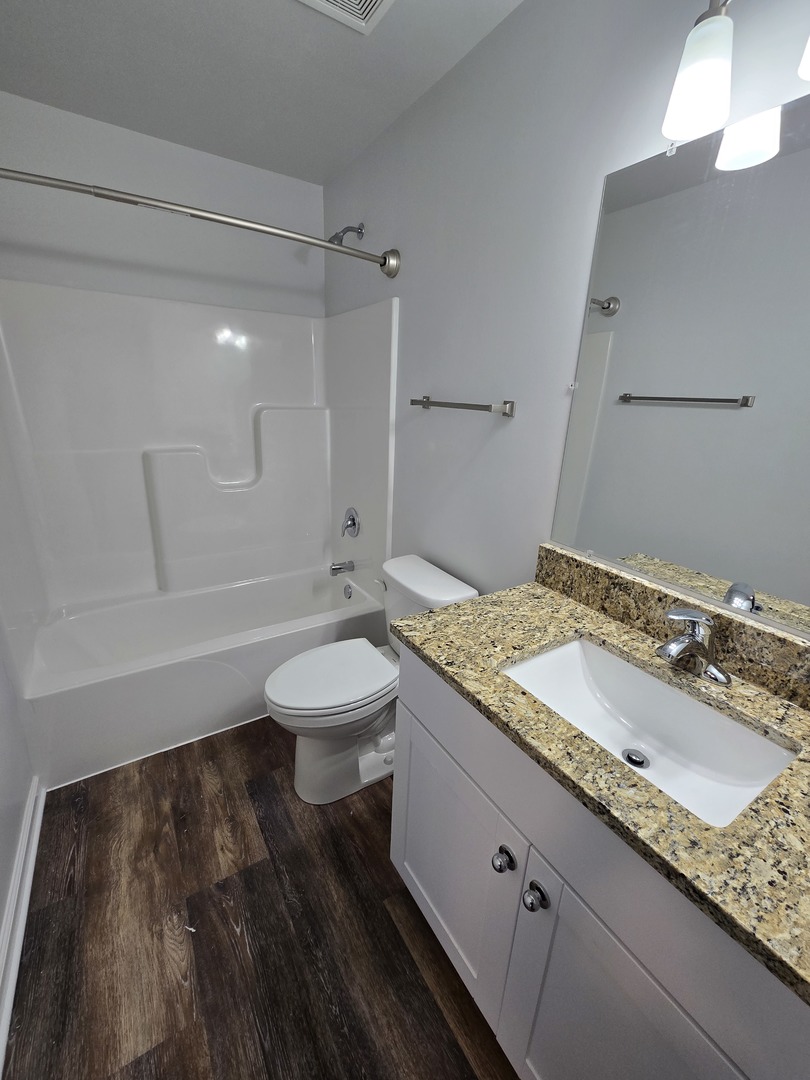 4 Joseph Court, Midlothian, IL 60445