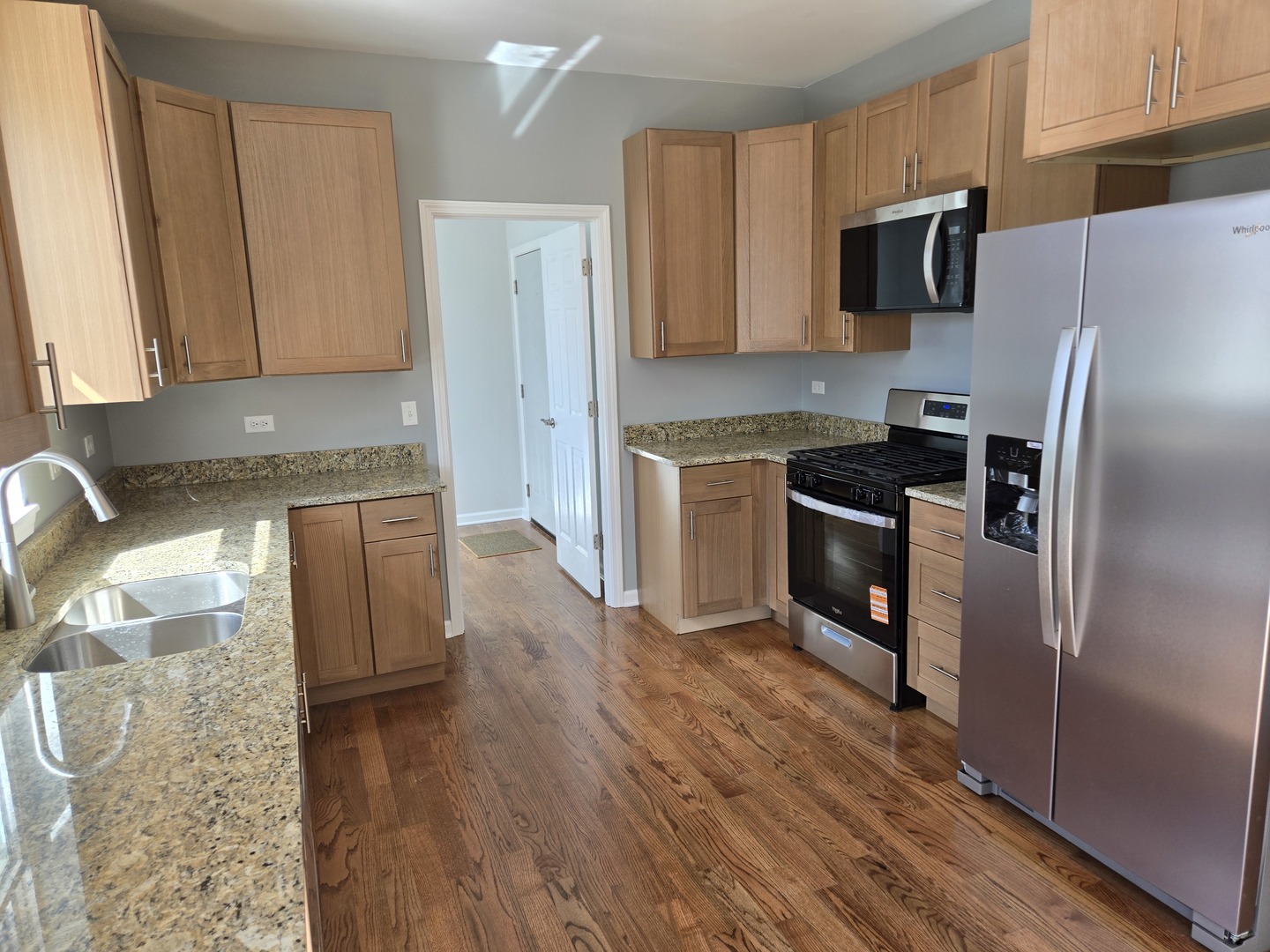 4 Joseph Court, Midlothian, IL 60445