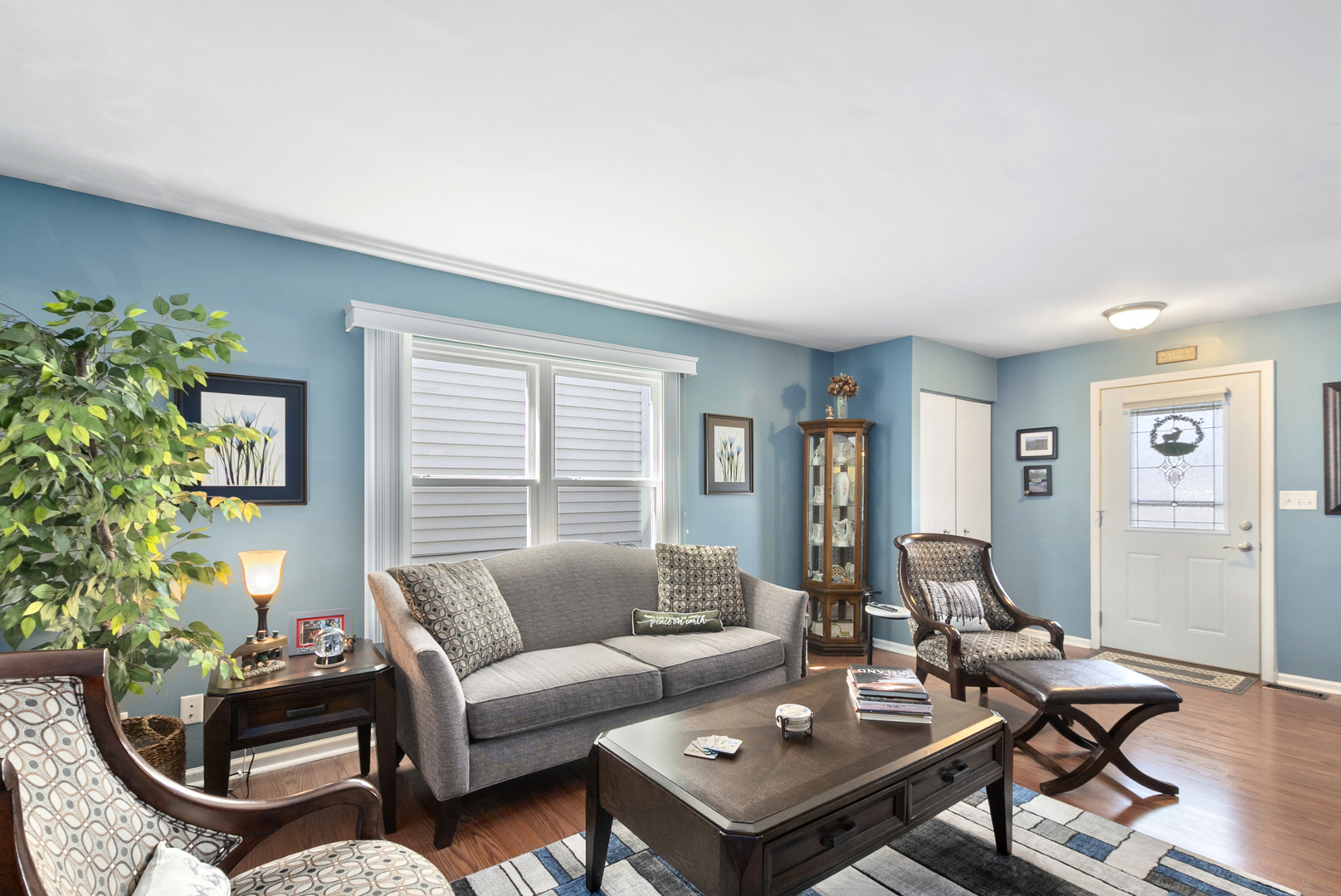 2363 Woodhill Court, Plainfield, IL 60586