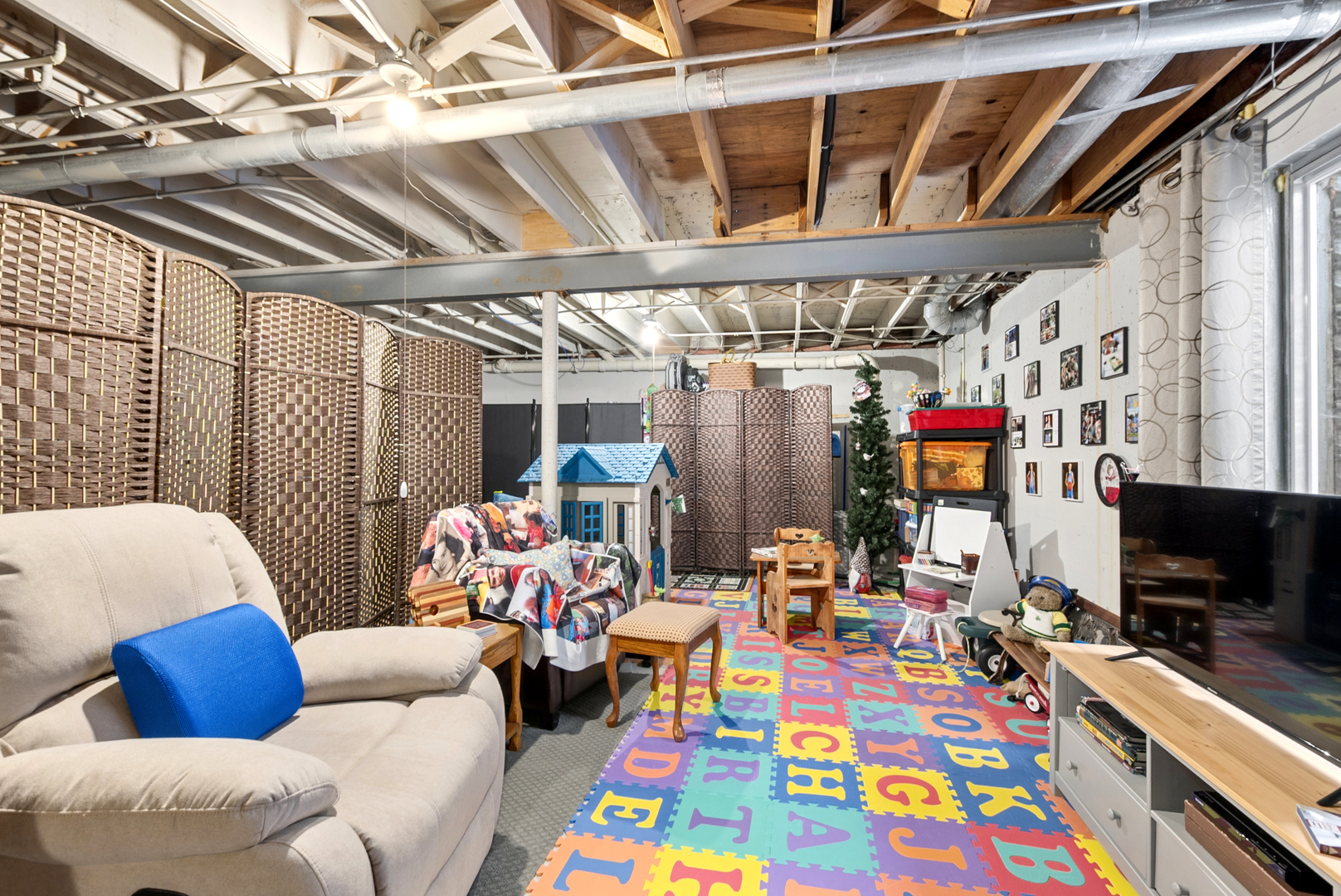 2363 Woodhill Court, Plainfield, IL 60586