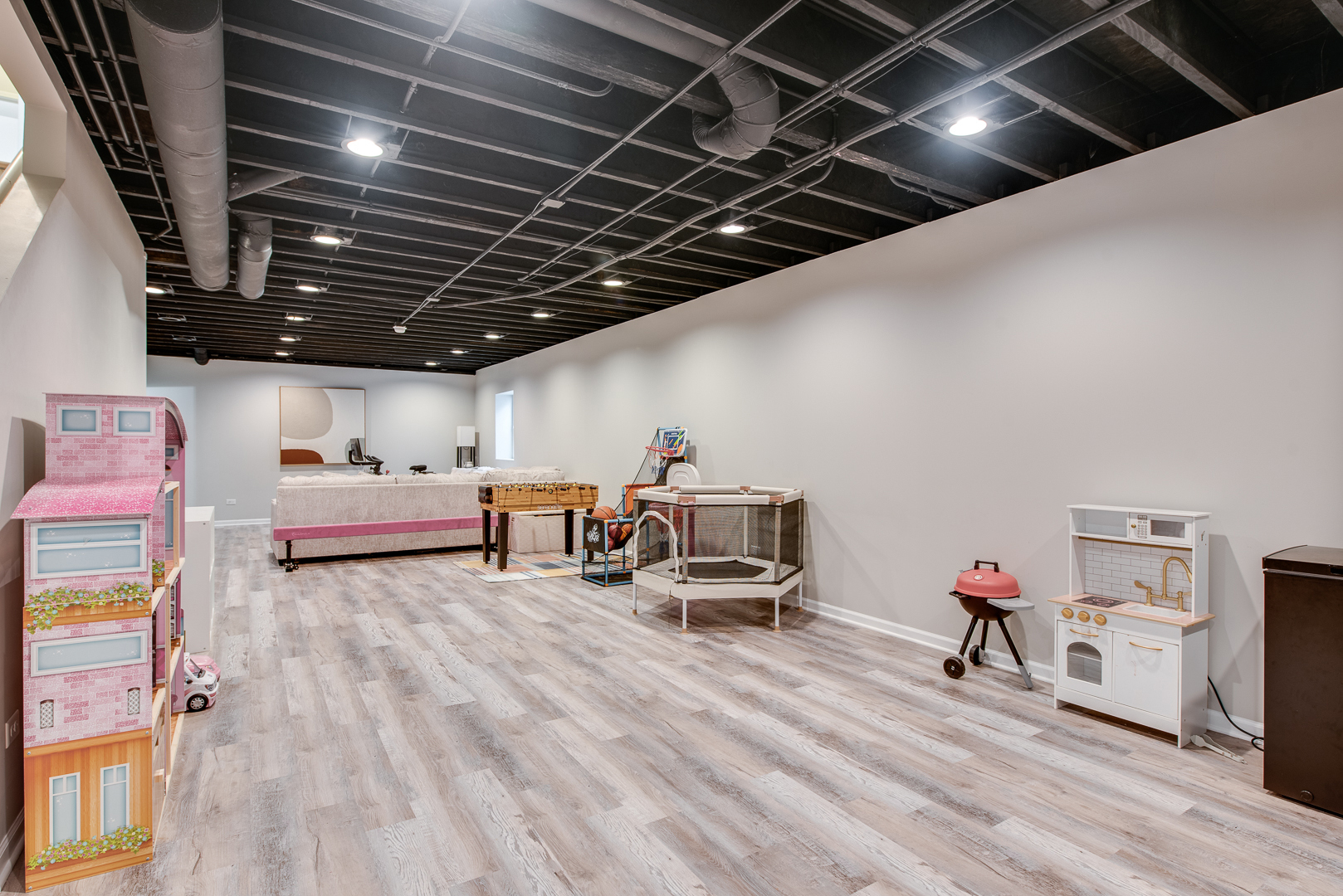 3545 AYRES Drive, Aurora, IL 60506