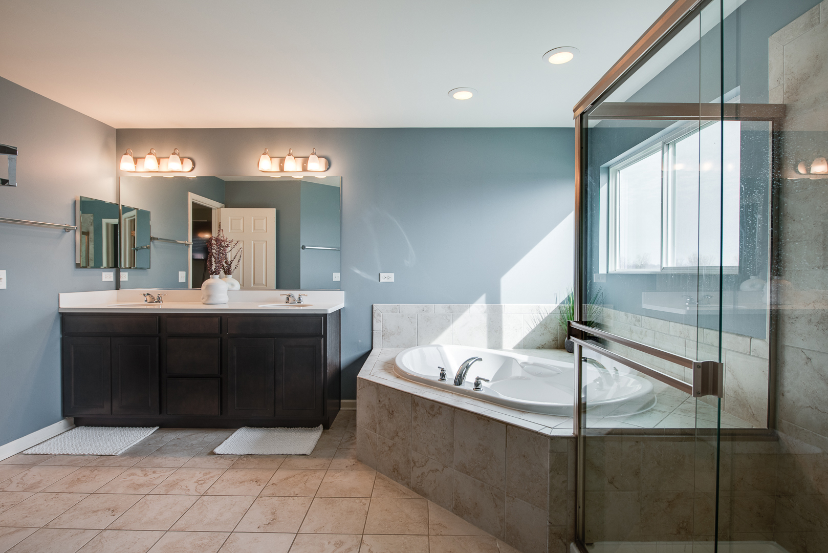 3545 AYRES Drive, Aurora, IL 60506