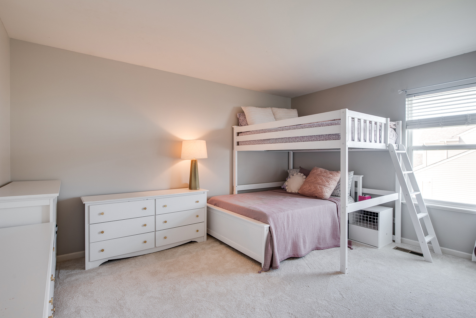 3545 AYRES Drive, Aurora, IL 60506