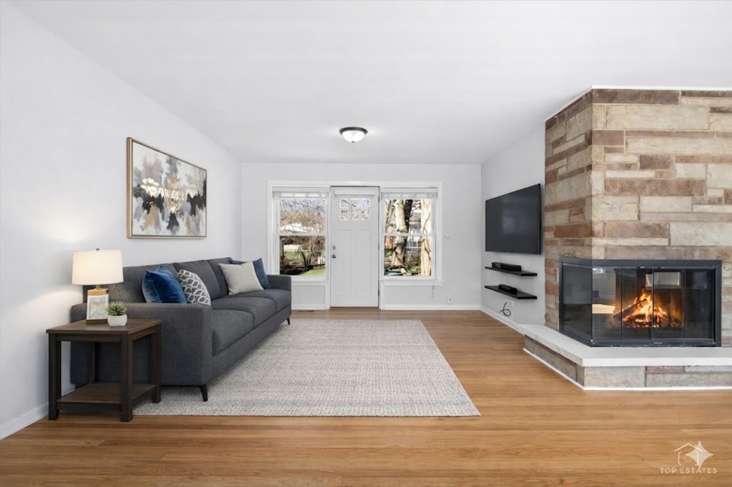 114 N Salem Avenue, Arlington Heights, IL 60005