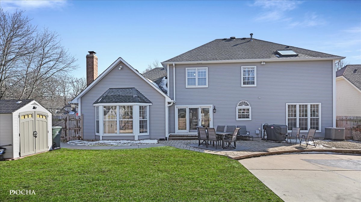 2549 River Woods Drive, Naperville, IL 60565