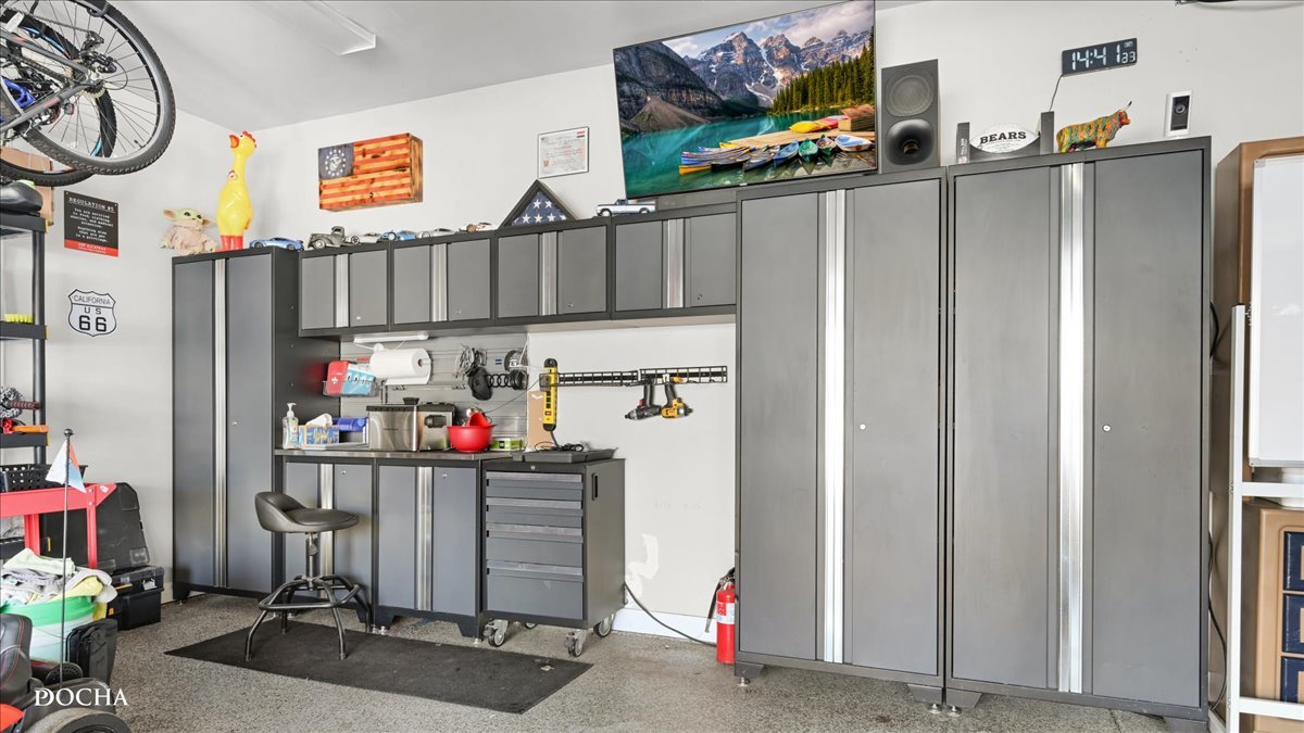 2549 River Woods Drive, Naperville, IL 60565