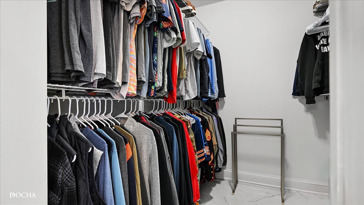 2549 River Woods Drive, Naperville, IL 60565