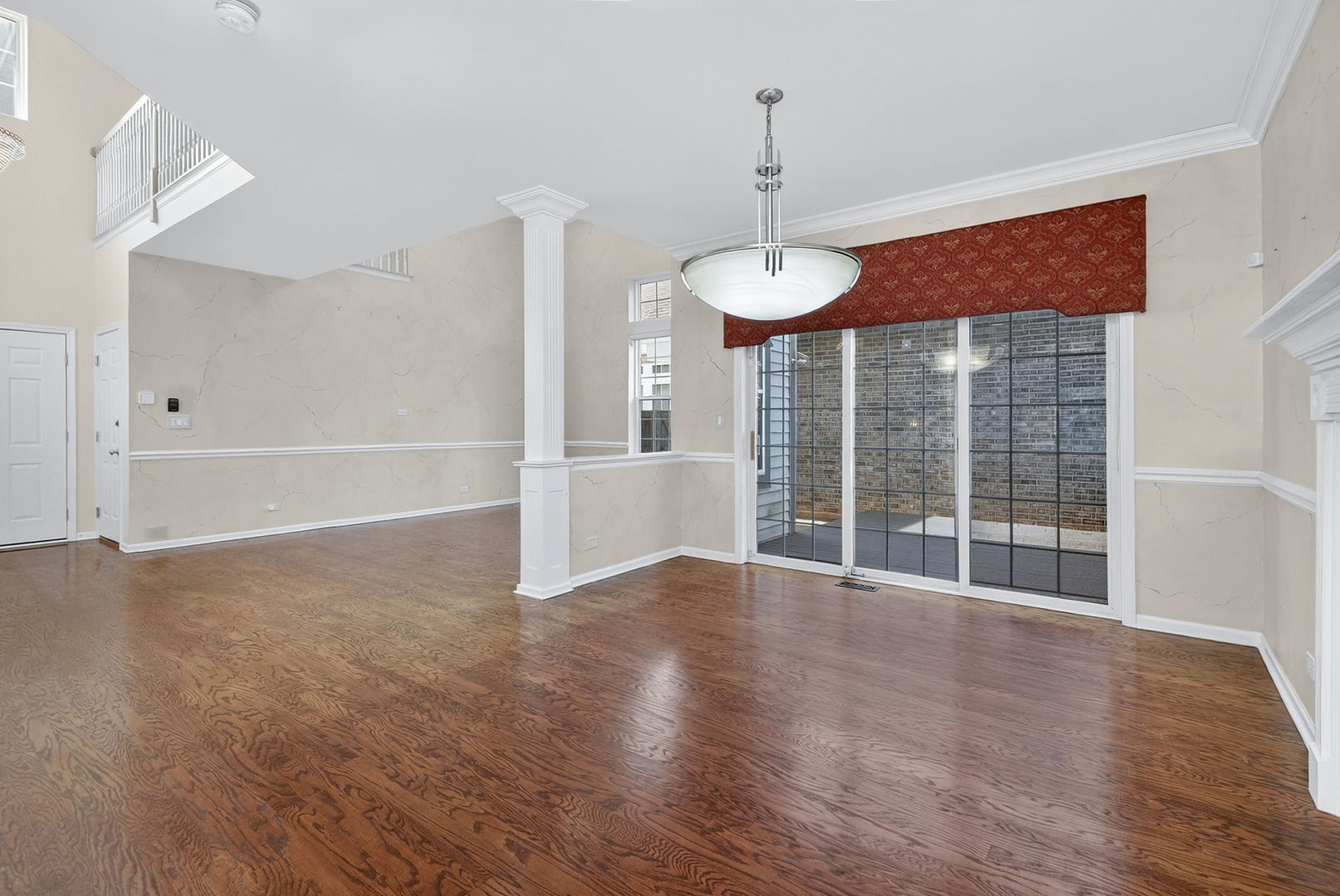 1108 Oxford Court, Oakbrook Terrace, IL 60181