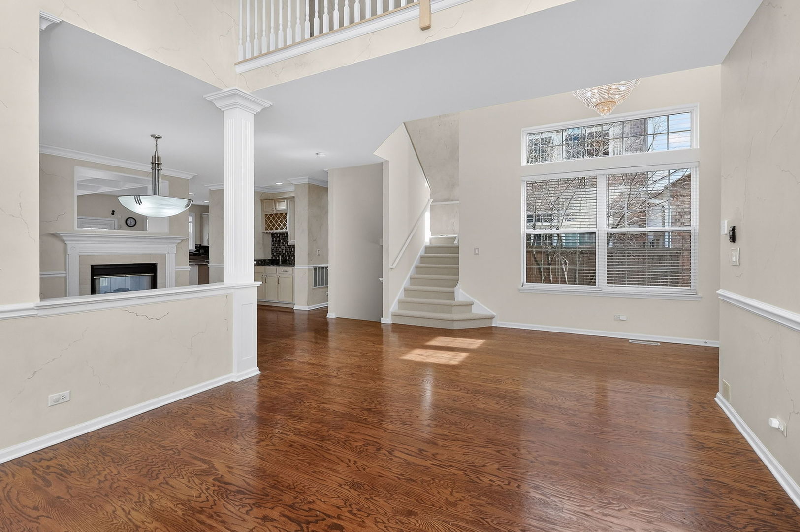 1108 Oxford Court, Oakbrook Terrace, IL 60181