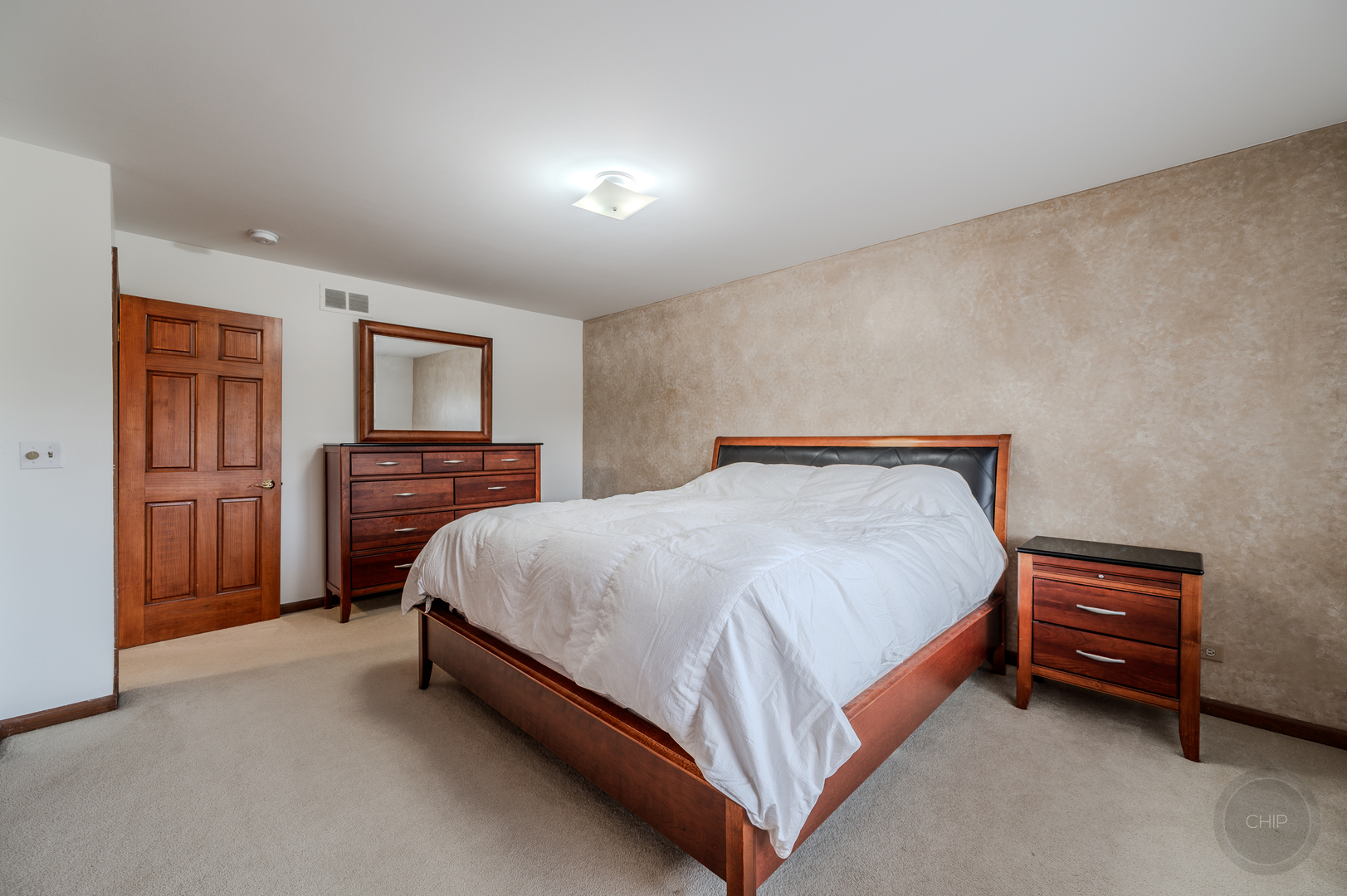 2413 Flambeau Drive, Naperville, IL 60564