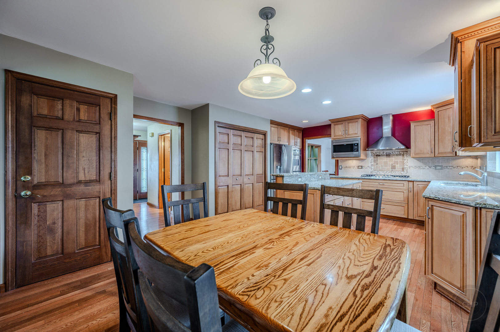 2413 Flambeau Drive, Naperville, IL 60564