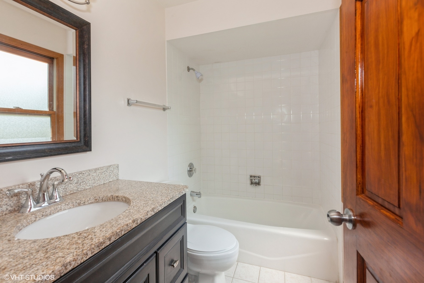 8885 Dryden Street, Woodridge, IL 60517