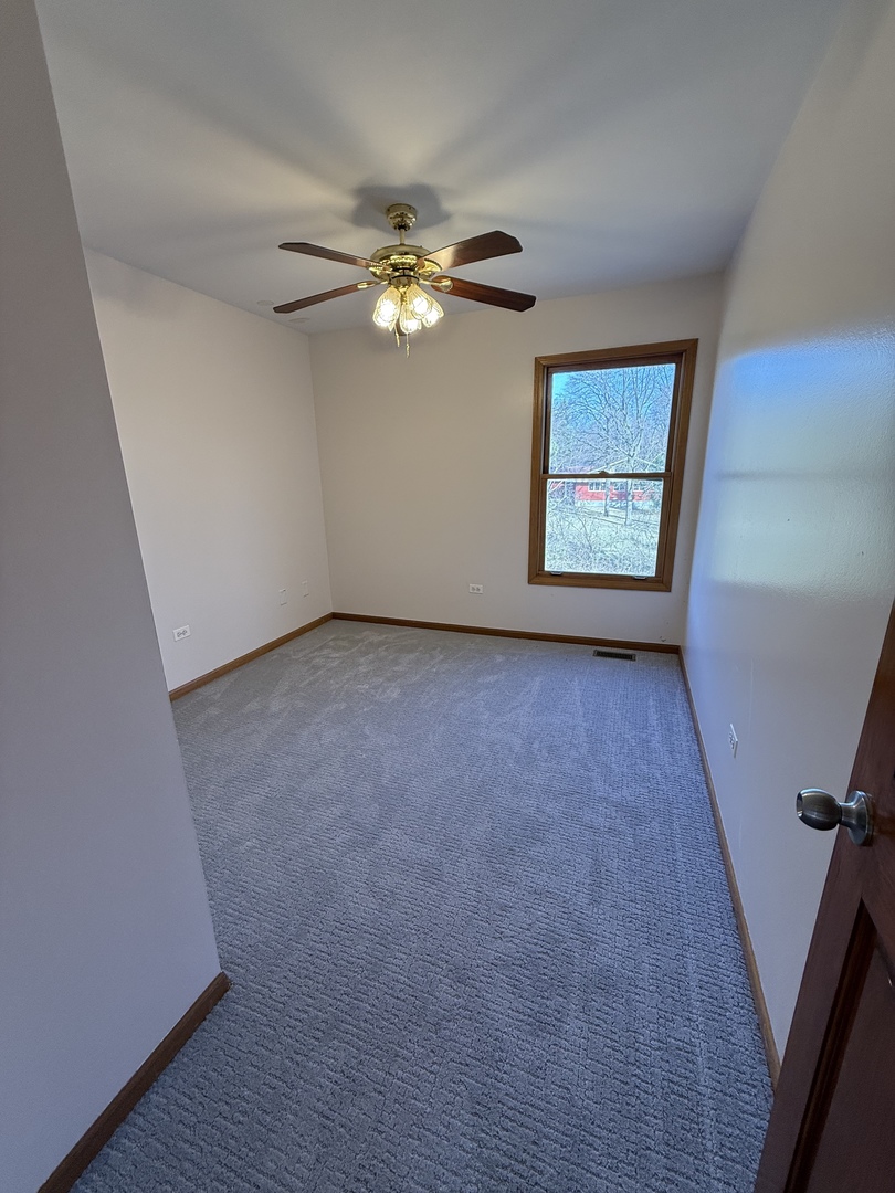 8885 Dryden Street, Woodridge, IL 60517