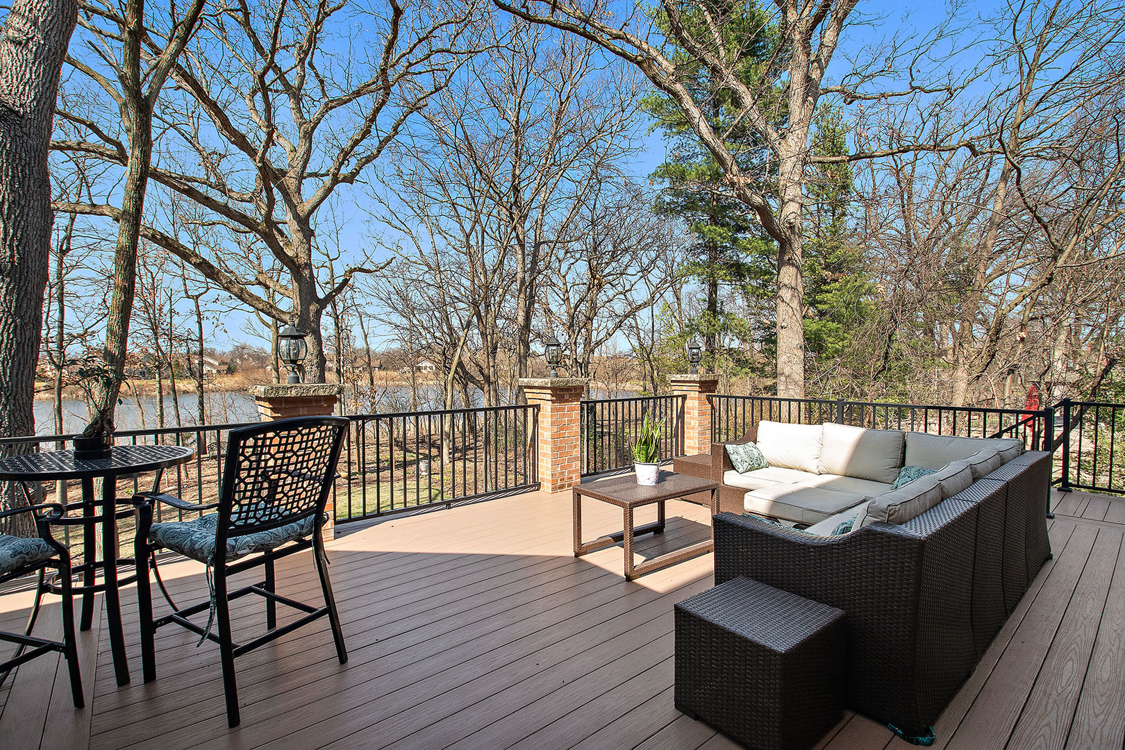 1396 Notre Dame Drive, Lemont, IL 60439