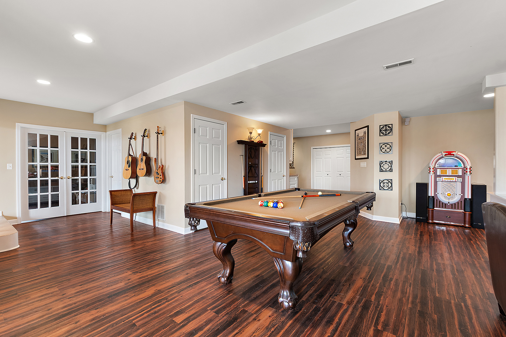 1396 Notre Dame Drive, Lemont, IL 60439