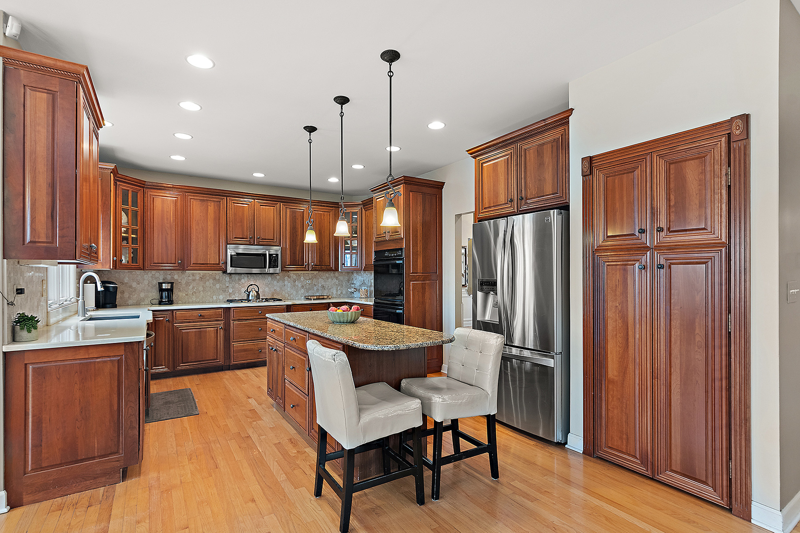 1396 Notre Dame Drive, Lemont, IL 60439