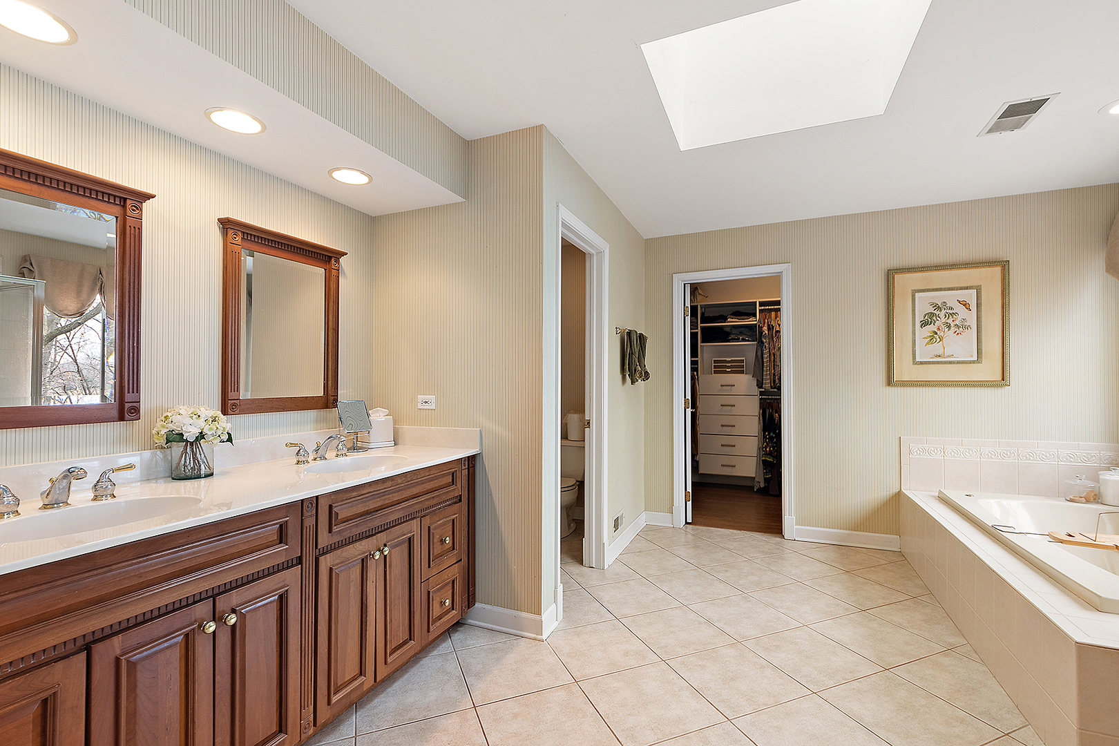 1396 Notre Dame Drive, Lemont, IL 60439