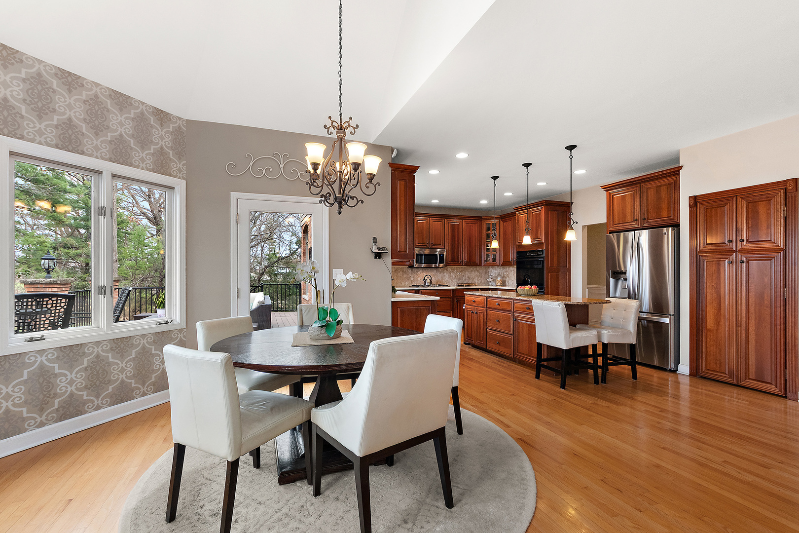 1396 Notre Dame Drive, Lemont, IL 60439