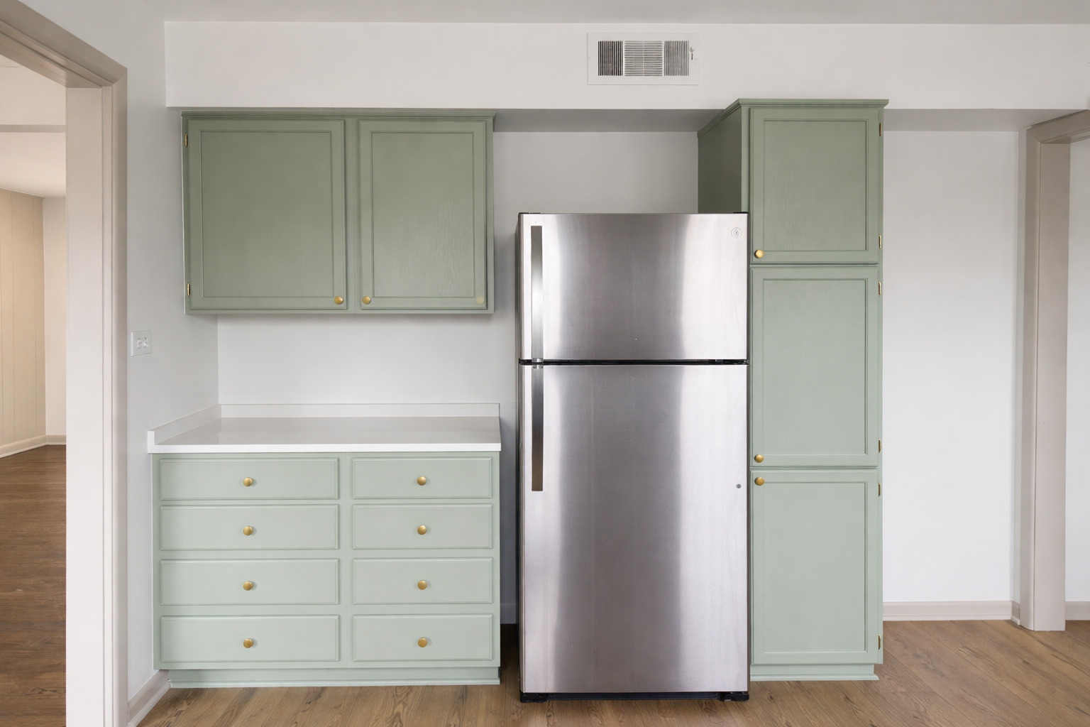 933 College Avenue #A, Wheaton, IL 60187