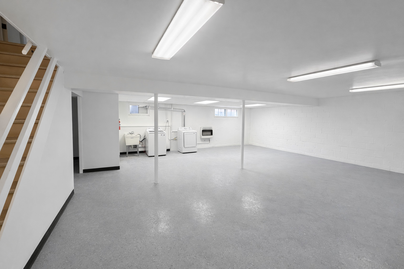 933 College Avenue #A, Wheaton, IL 60187