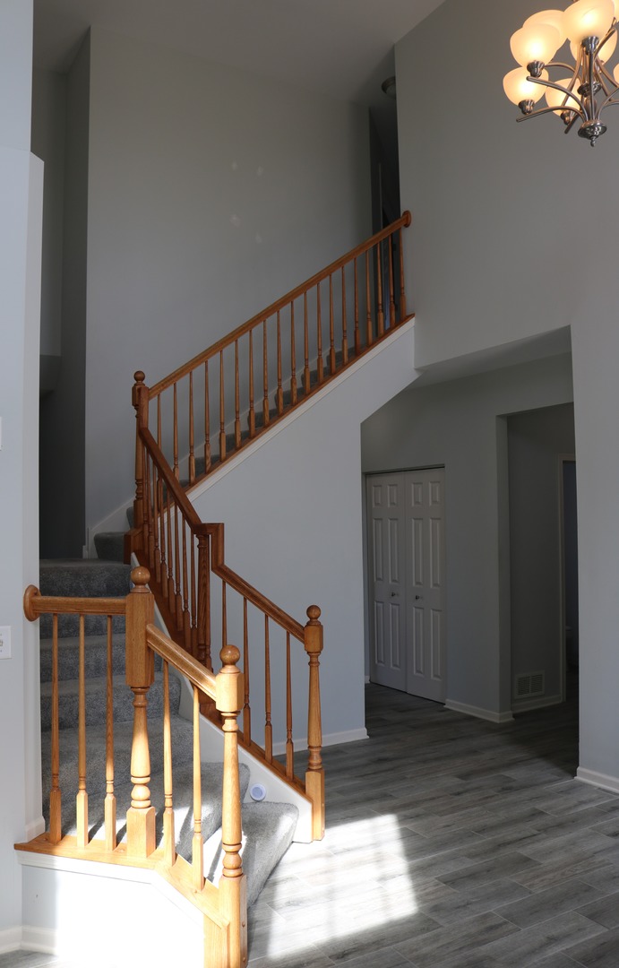 801 Parkside Lane, Yorkville, IL 60560