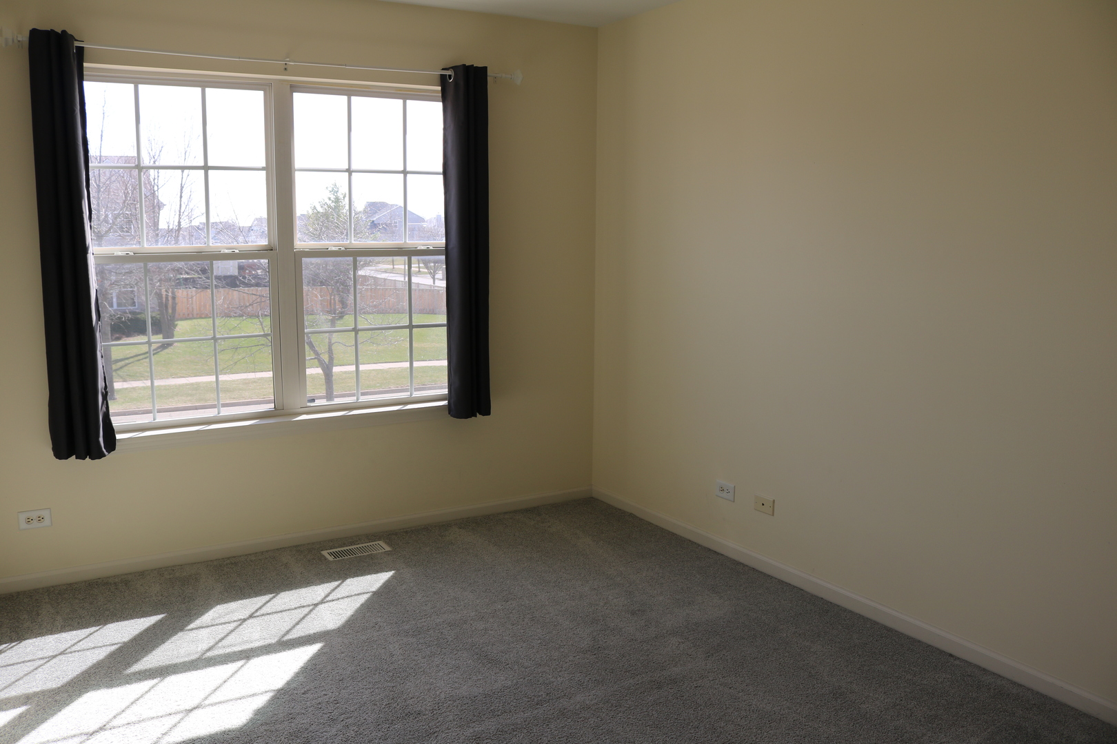 801 Parkside Lane, Yorkville, IL 60560