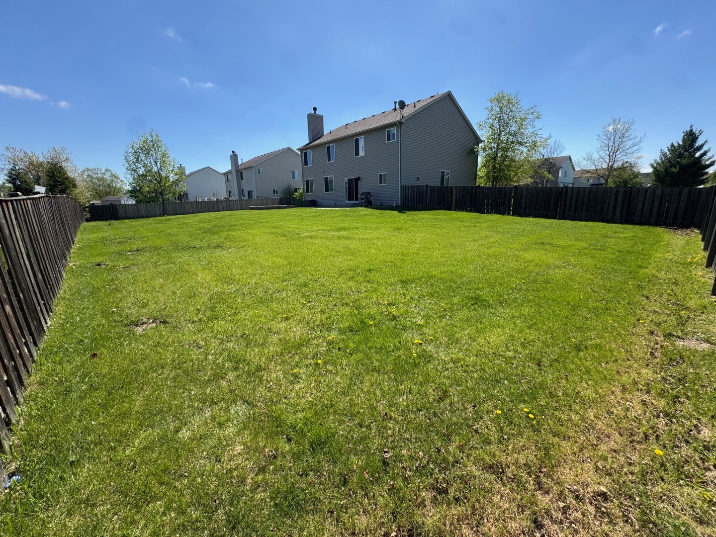 801 Parkside Lane, Yorkville, IL 60560